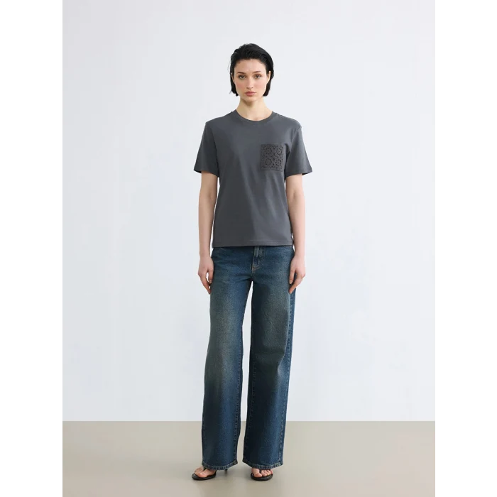 LCW Vision Antrasit Bisiklet Yaka Nakışlı Kadın Tişört