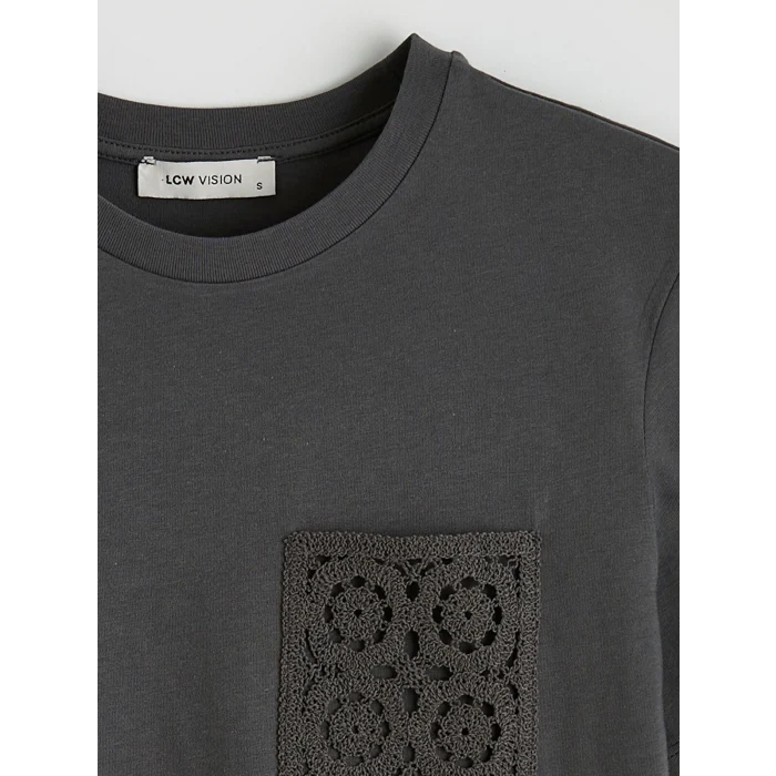 LCW Vision Antrasit Bisiklet Yaka Nakışlı Kadın Tişört