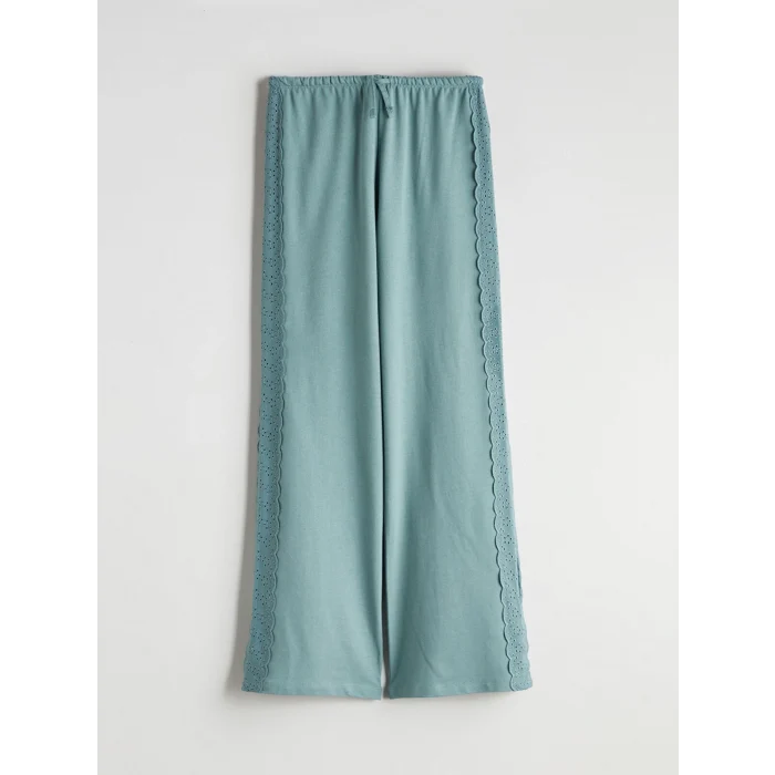 LCW Kids Yeşil Beli Lastikli Fisto Detaylı Kız Çocuk Pantolon