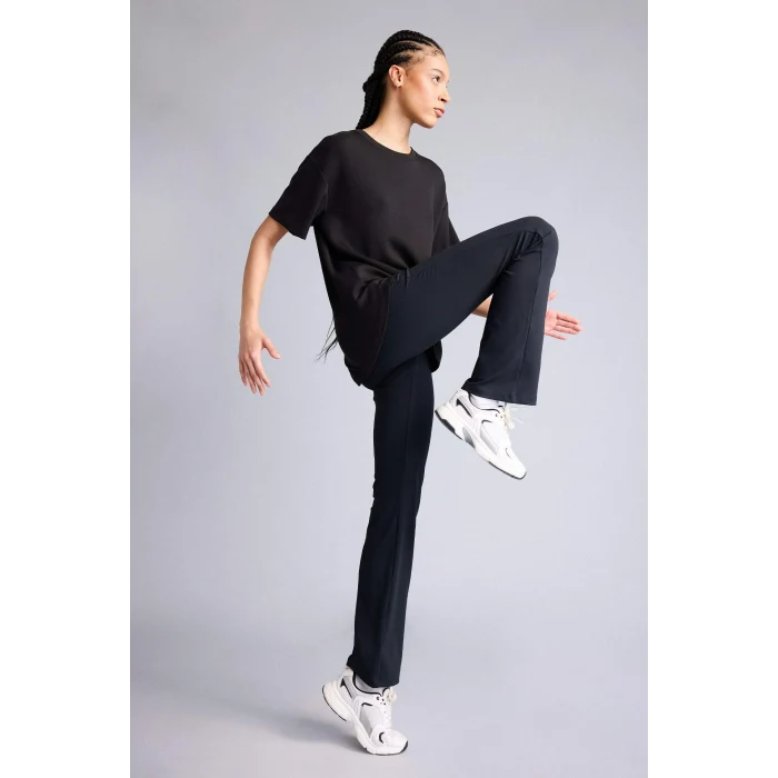 Defacto D7127AXBK81 Siyah Oversıze Bisiklet Yaka Sporcu Modal Kısa Kollu Tişört