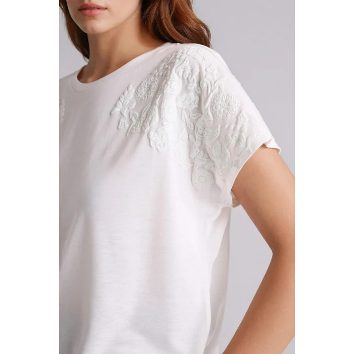 Defacto H1452AXER105 Ekru Bisiklet Yaka Çiçekli Kısa Kollu Tişört