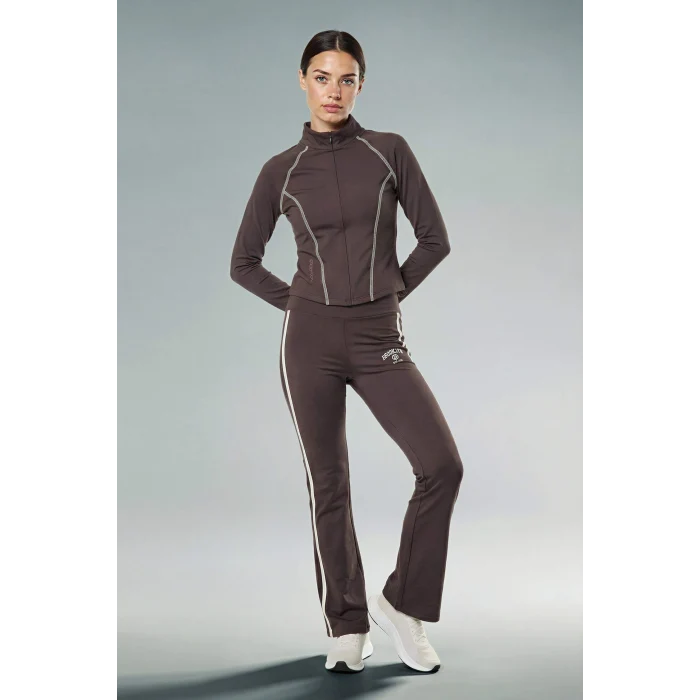 Defacto F8227AXBN490 Kahve Aırtech NBA Brooklyn Nets Flare Fıt İspanyol Paça Standart Boy Pantolon