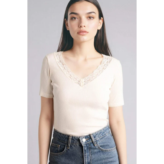 Defacto G9665AXER233 Ekru %100 Pamuk Slım Fıt Fıtilli Kaşkorse Tişört