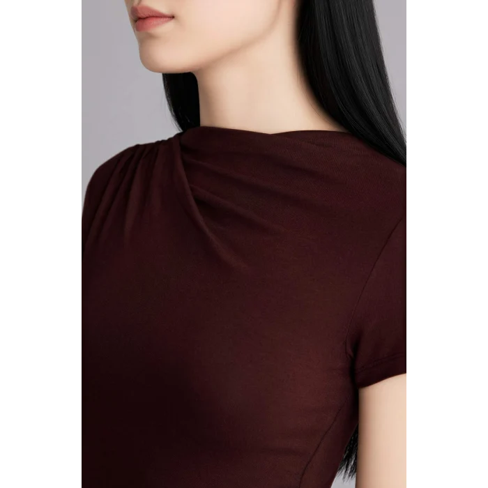 Defacto E7016AXBN267 Kahve Slım Fıt Kayık Yaka Tişört