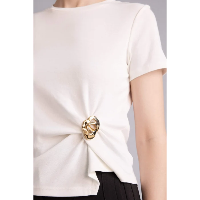 Defacto G9551AXER105 Ekru Slım Fıt Aksesuar Detaylı Ribana Tişört