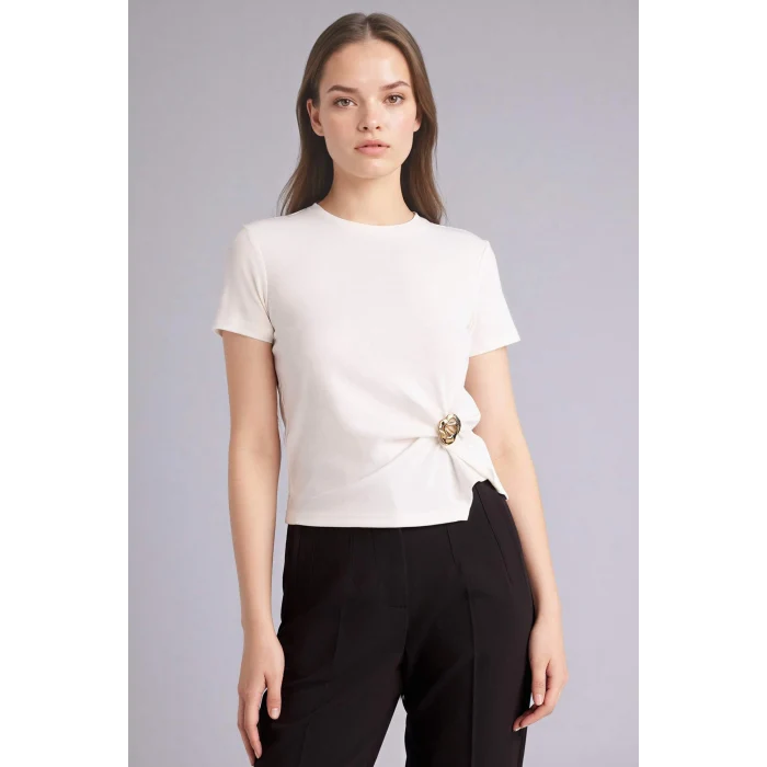 Defacto G9551AXER105 Ekru Slım Fıt Aksesuar Detaylı Ribana Tişört