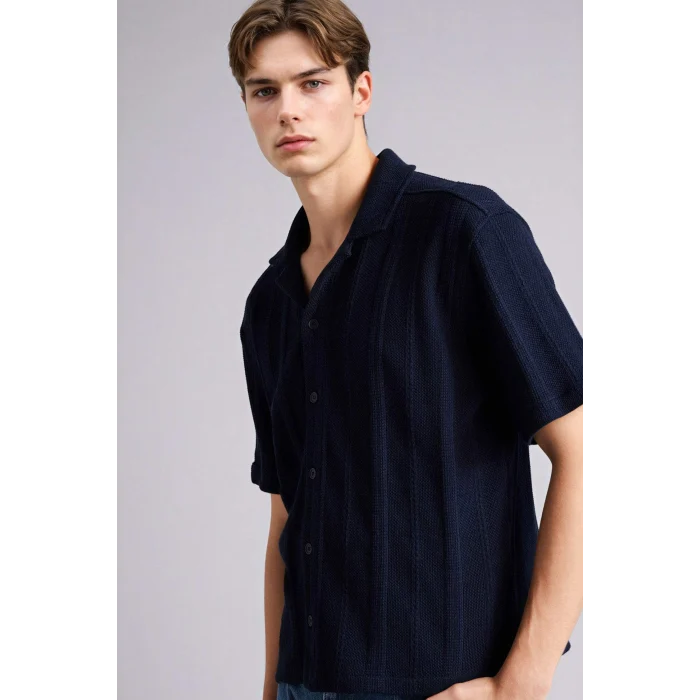 Defacto F8615AXNV64 Lacivert Boxy Fıt Apaş Yaka Kısa Kollu Gömlek