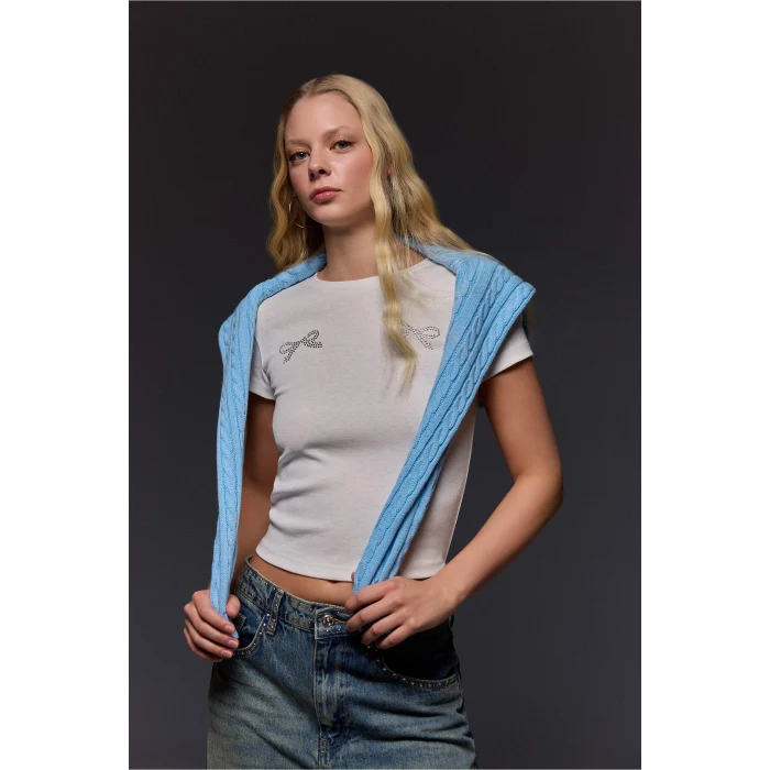 Defacto G8993AXWT32 Beyaz Fıtted Bisiklet Yaka Baskılı Ribana Kısa Kollu Tişört