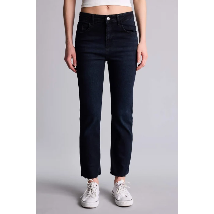 Defacto G2217AXNM40 Siyah Crop Flare Fıt Yüksek Bel Bilek Boy Jean Yıkamalı Pantolon