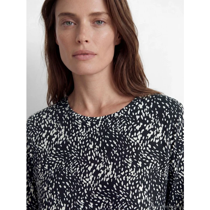 LCW Grace Siyah Bisiklet Yaka Desenli Bluz
