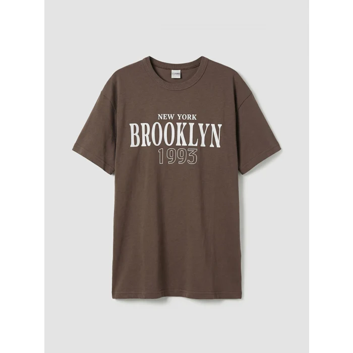 LCW Kids Kahverengi Standart Fit New York Baskılı Erkek Çocuk Tişört