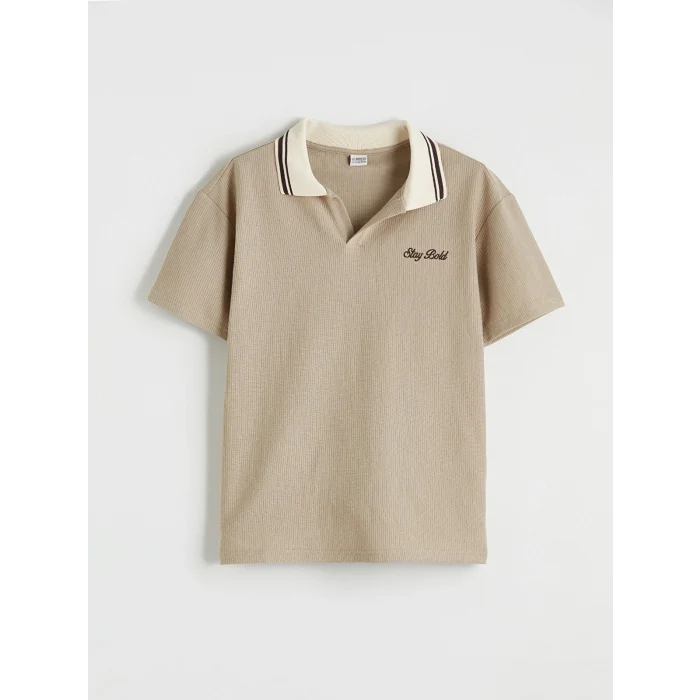 LCW Kids Bej Polo Yaka Nakışlı Erkek Çocuk Tişört