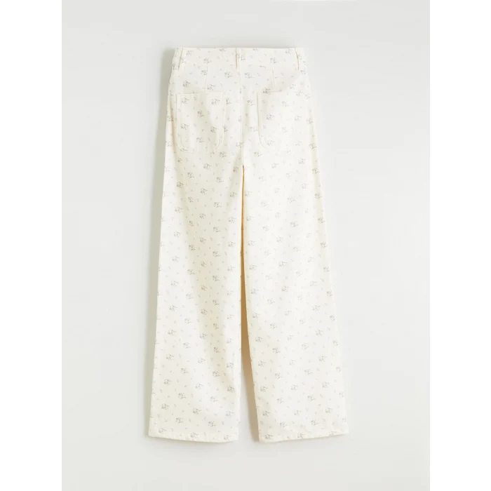 LCW Kids Bej İspanyol Paça Çiçekli Kız Çocuk Pantolon