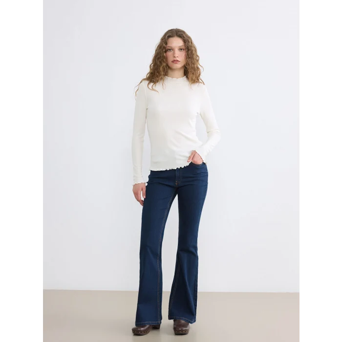 LCW Modest Ekru Fırfırlı Dik Yaka Kadın Body