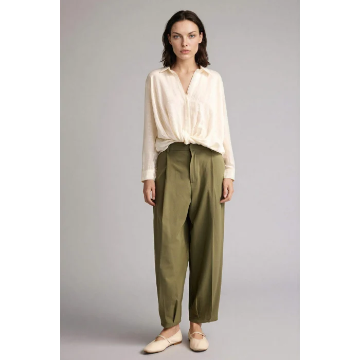 Defacto H0348AXER105 Ekru Regular Fıt Gömlek Yaka Çizgili Simli Kumaş Uzun Kollu Gömlek