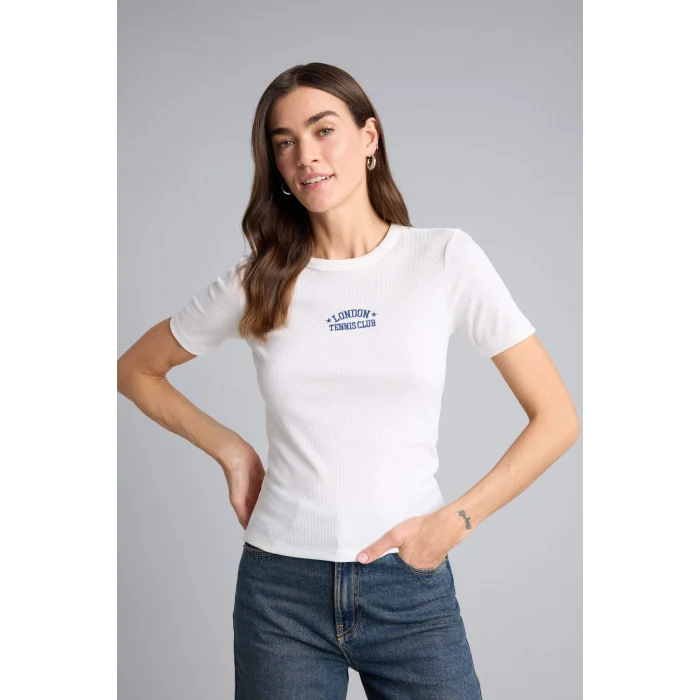 Defacto H2357AXER105 Ekru Slım Fıt Nakışlı Fitilli Kaşkorse Tişört