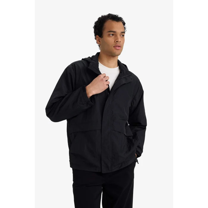 Defacto D6305AXBK27 Siyah Su İtici Kapüşonlu Yağmurluk