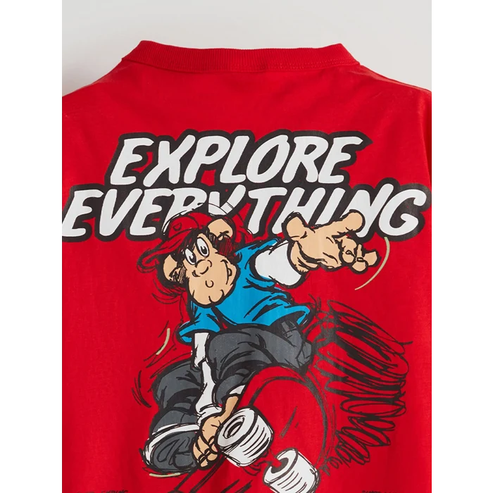 LCW Kids Kırmızı Bisiklet Yaka Nostaljik Maymun Baskılı Erkek Çocuk Tişört