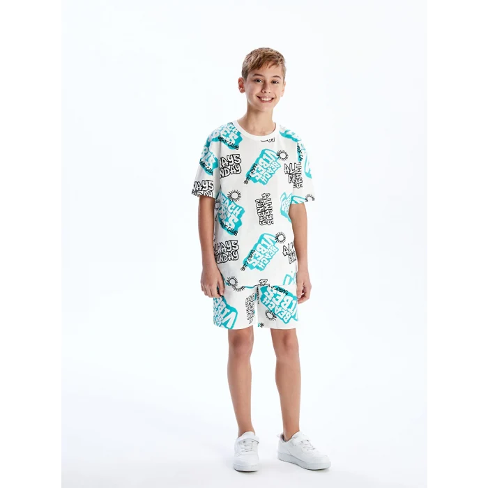 LCW Kids Yeşil Bisiklet Yaka Erkek Çocuk Tişört