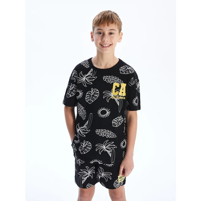 LCW Kids Siyah Bisiklet Yaka Erkek Çocuk Tişört