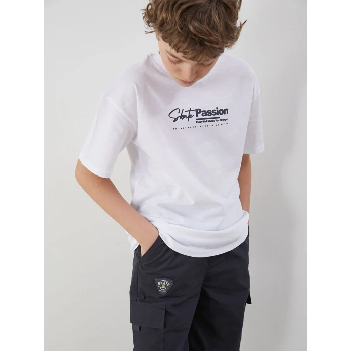 LCW Kids Beyaz Bisiklet Yaka Erkek Çocuk Tişört