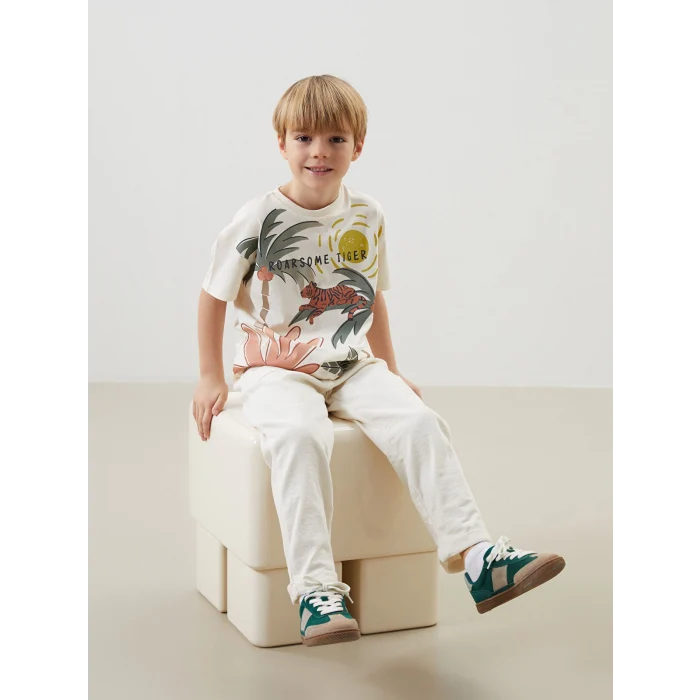 LCW Kids Bej Bisiklet Yaka Baskılı Erkek Çocuk Tişört