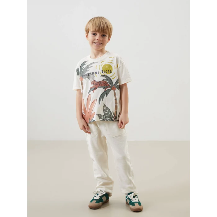 LCW Kids Bej Bisiklet Yaka Baskılı Erkek Çocuk Tişört