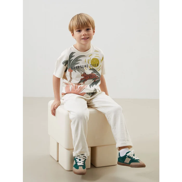 LCW Kids Bej Bisiklet Yaka Baskılı Erkek Çocuk Tişört