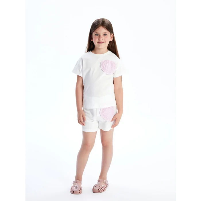 LCW Kids Ekru Bisiklet Yaka Kalpli Desenli Kız Çocuk Tişört