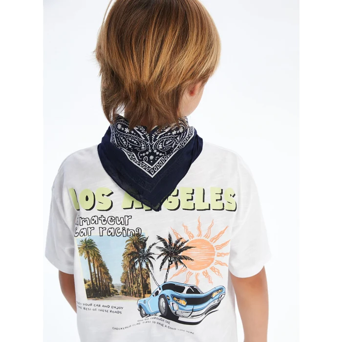 LCW Kids Beyaz Bisiklet Yaka Baskılı Erkek Çocuk Tişört