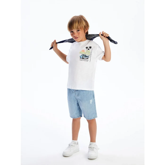 LCW Kids Beyaz Bisiklet Yaka Baskılı Erkek Çocuk Tişört