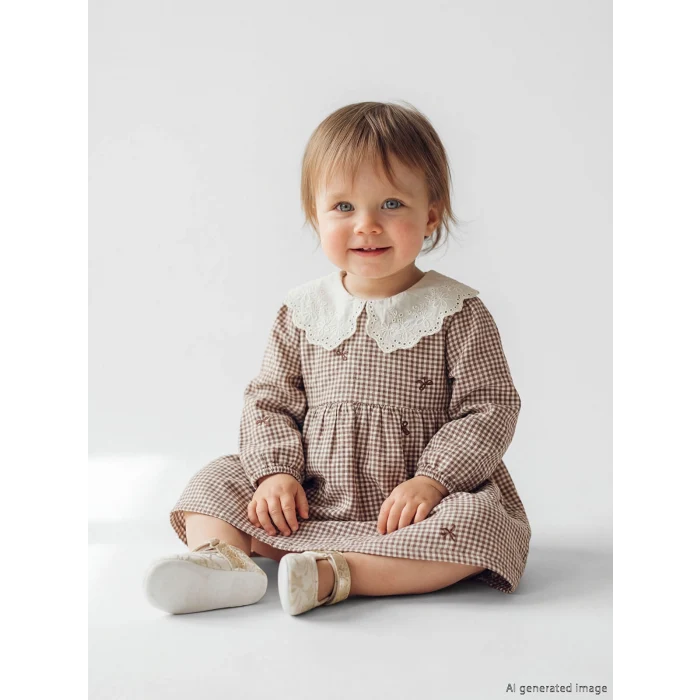 LCW baby Ekru Bebe Yaka Nakışlı Kız Bebek Müslin Elbise