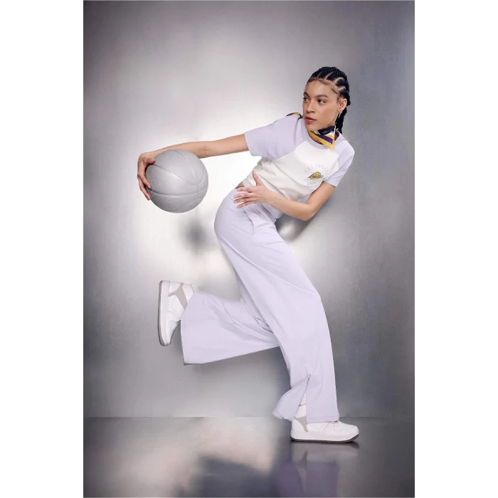 Defacto G0685AXER105 Ekru NBA Los Angeles Lakers Slım Fıt Pamuklu Kısa Kollu Tişört