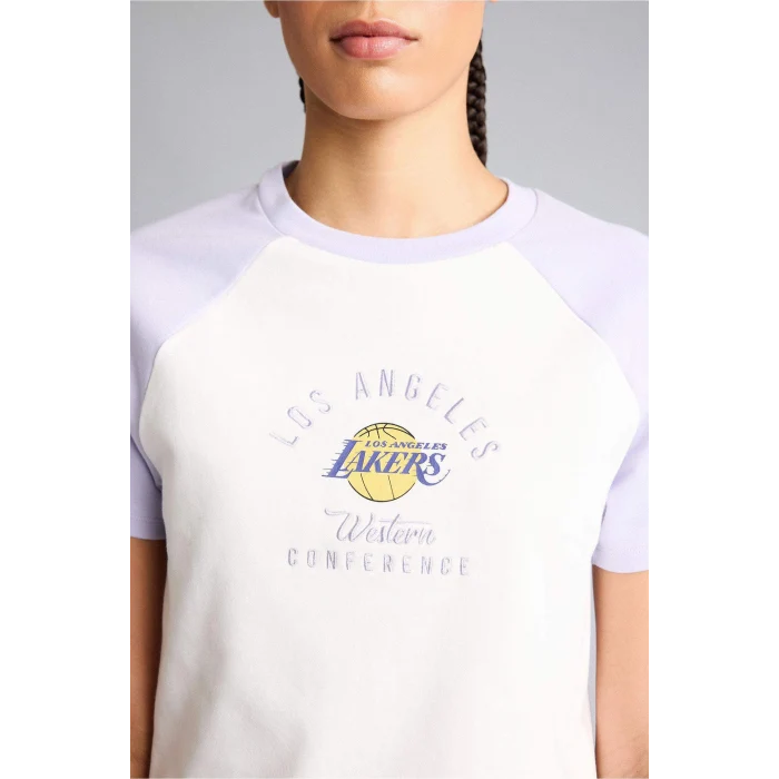 Defacto G0685AXER105 Ekru NBA Los Angeles Lakers Slım Fıt Pamuklu Kısa Kollu Tişört