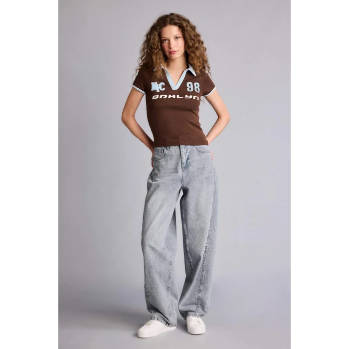 Defacto H5771AXBN320 Kahve Fıtted Polo Yaka Baskılı Ribana Kısa Kollu Tişört