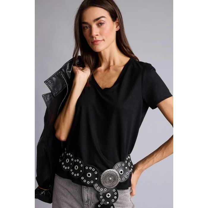 Defacto W9204AZBK81 Siyah Regular Fıt V Yaka Basıc Düz Kısa Kollu Tişört