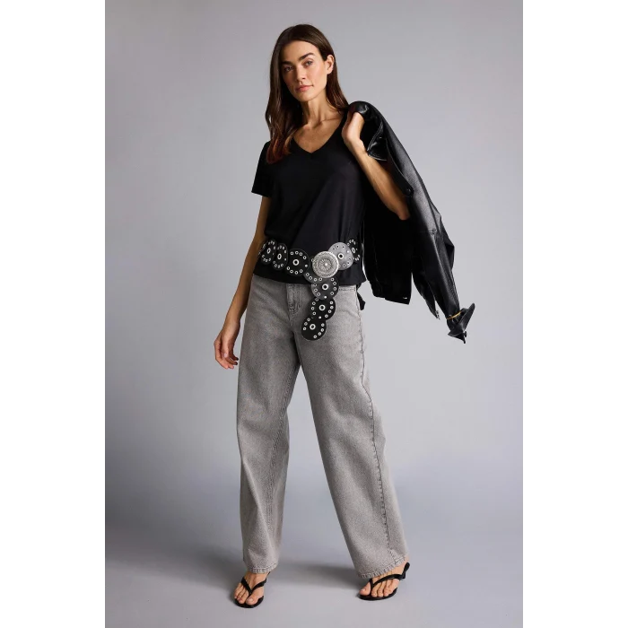 Defacto W9204AZBK81 Siyah Regular Fıt V Yaka Basıc Düz Kısa Kollu Tişört