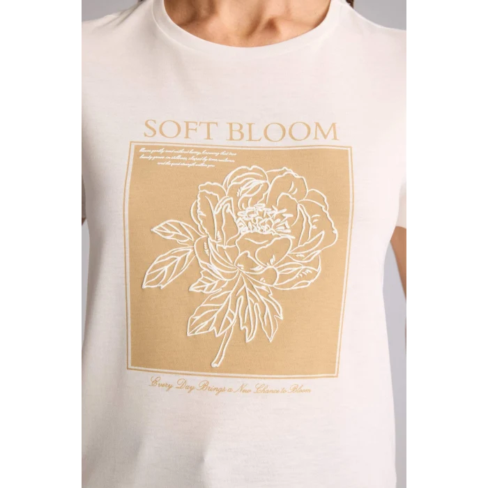 Defacto H2356AXER105 Ekru Regular Fıt Bisiklet Yaka Çiçekli Kısa Kollu Tişört