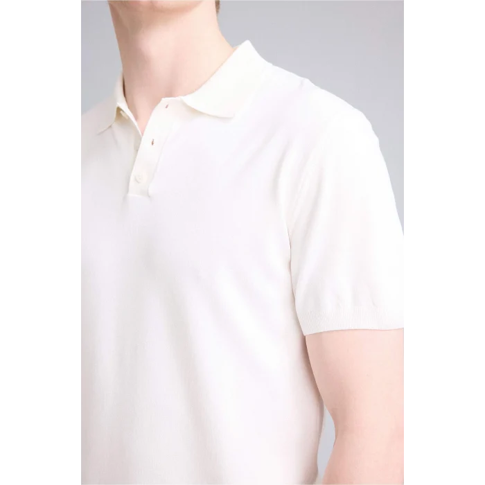 Defacto E3241AXWT32 Beyaz Standart Fıt Polo Yaka Triko Kısa Kollu Polo Tişört