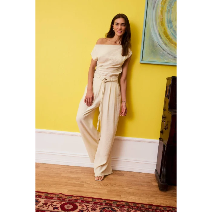 Defacto H0351AXER135 Ekru Fıtted Kayık Yaka Bluz