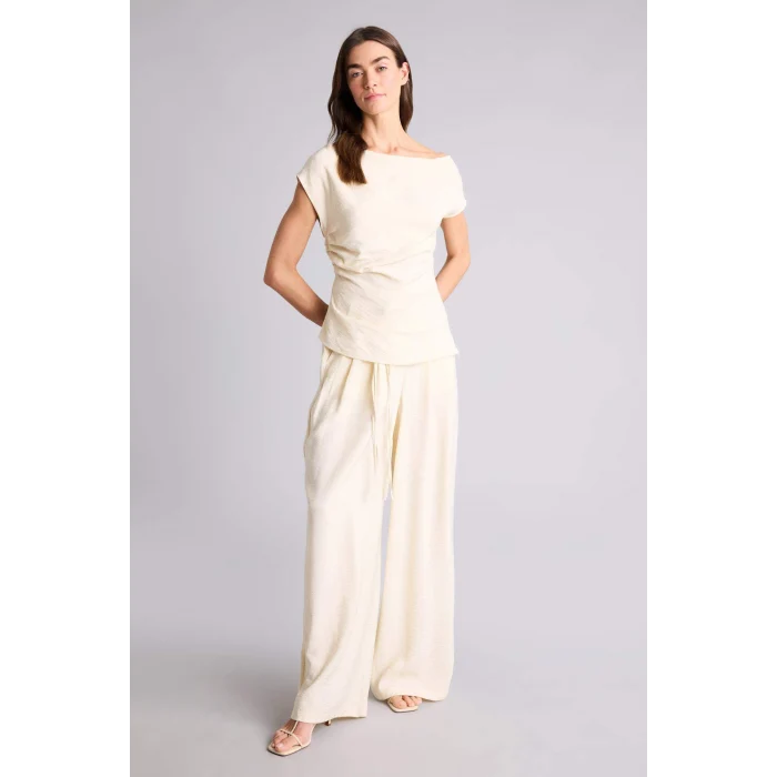 Defacto H0351AXER135 Ekru Fıtted Kayık Yaka Bluz