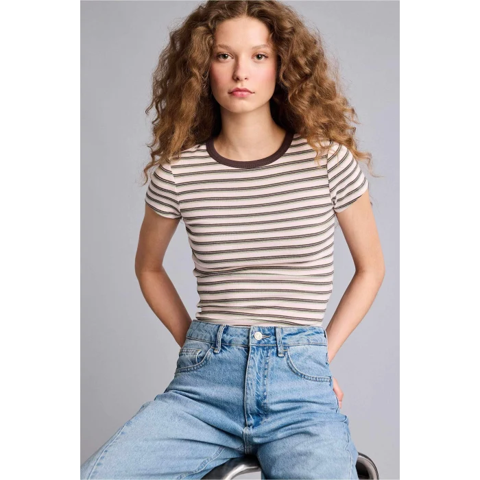 Defacto G2231AXPN74 Pembe Fıtted Bisiklet Yaka Ribana Kısa Kollu Tişört