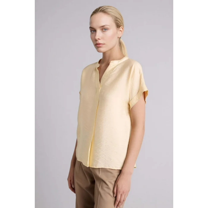 Defacto G2963AXYL250 Sarı Relax Fıt Kaçık Yaka Kısa Kollu Bluz
