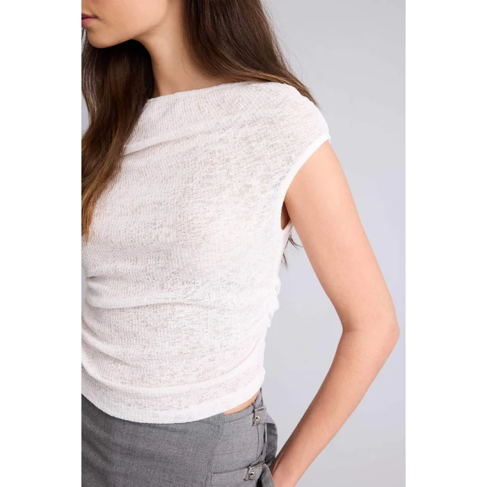 Defacto H0230AXWT32 Beyaz Fıtted Kayık Yaka Fitilli Kaşkorse Tişört