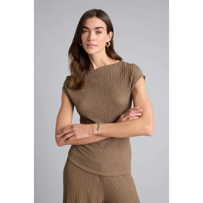 Defacto H0557AXBN229 Kahve Slım Fıt Tek Omuzlu Bürümcük Kısa Kollu Tişört