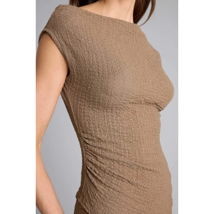 Defacto H0557AXBN229 Kahve Slım Fıt Tek Omuzlu Bürümcük Kısa Kollu Tişört