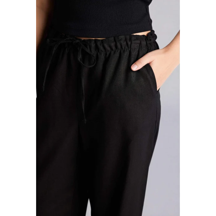 Defacto E1981AXBK27 Siyah Wıde Leg Çift Cepli Beli Lastikli Standart Boy Keten Karışımlı Pantolon