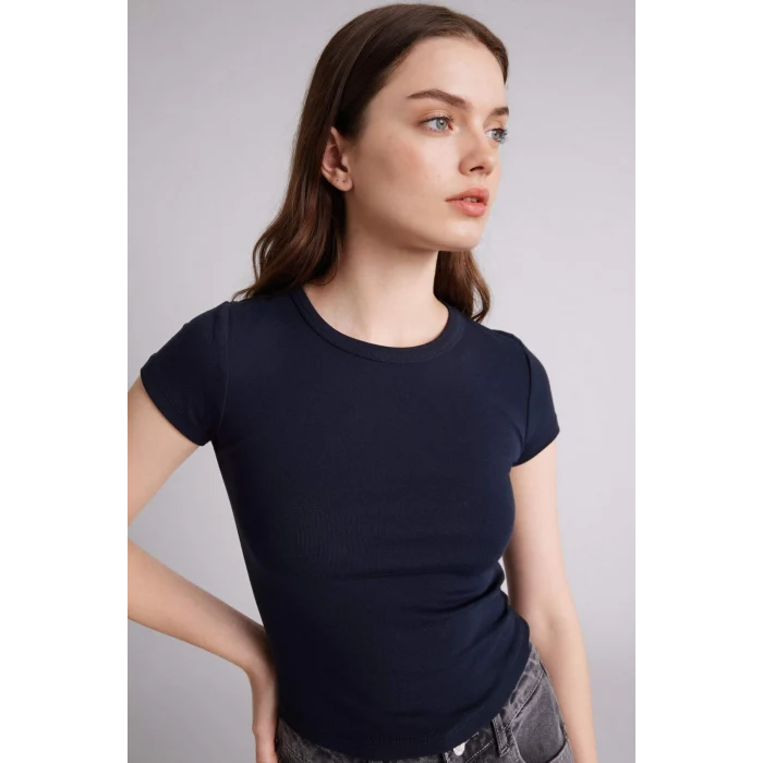 Defacto E0288AXNV146 Lacivert Fıtted Bisiklet Yaka Ribana Kısa Kollu Tişört