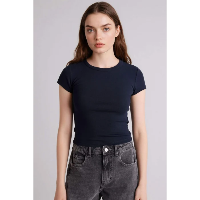 Defacto E0288AXNV146 Lacivert Fıtted Bisiklet Yaka Ribana Kısa Kollu Tişört