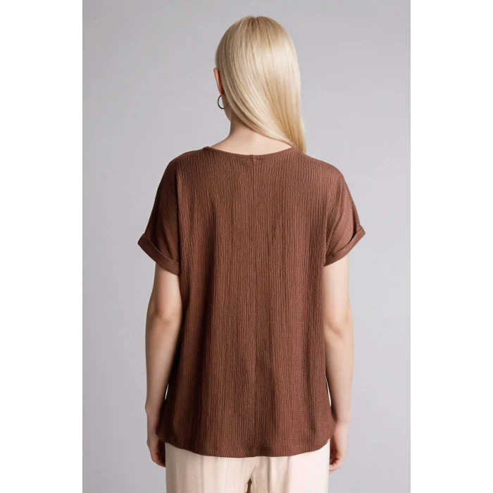 Defacto H1173AXBN320 Kahve Regular Fıt V Yaka Bürümcük Kısa Kollu Tişört